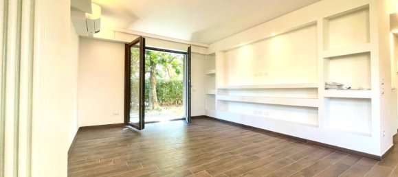 3 bedrooms Apartment in Bologna, Italy No. 15190 10