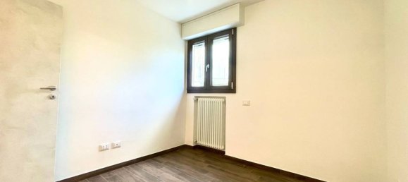 3 bedrooms Apartment in Bologna, Italy No. 15190 18
