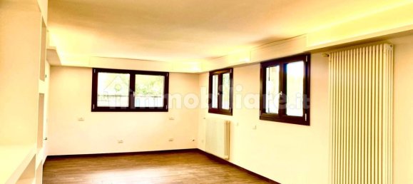 3 bedrooms Apartment in Bologna, Italy No. 15190 17