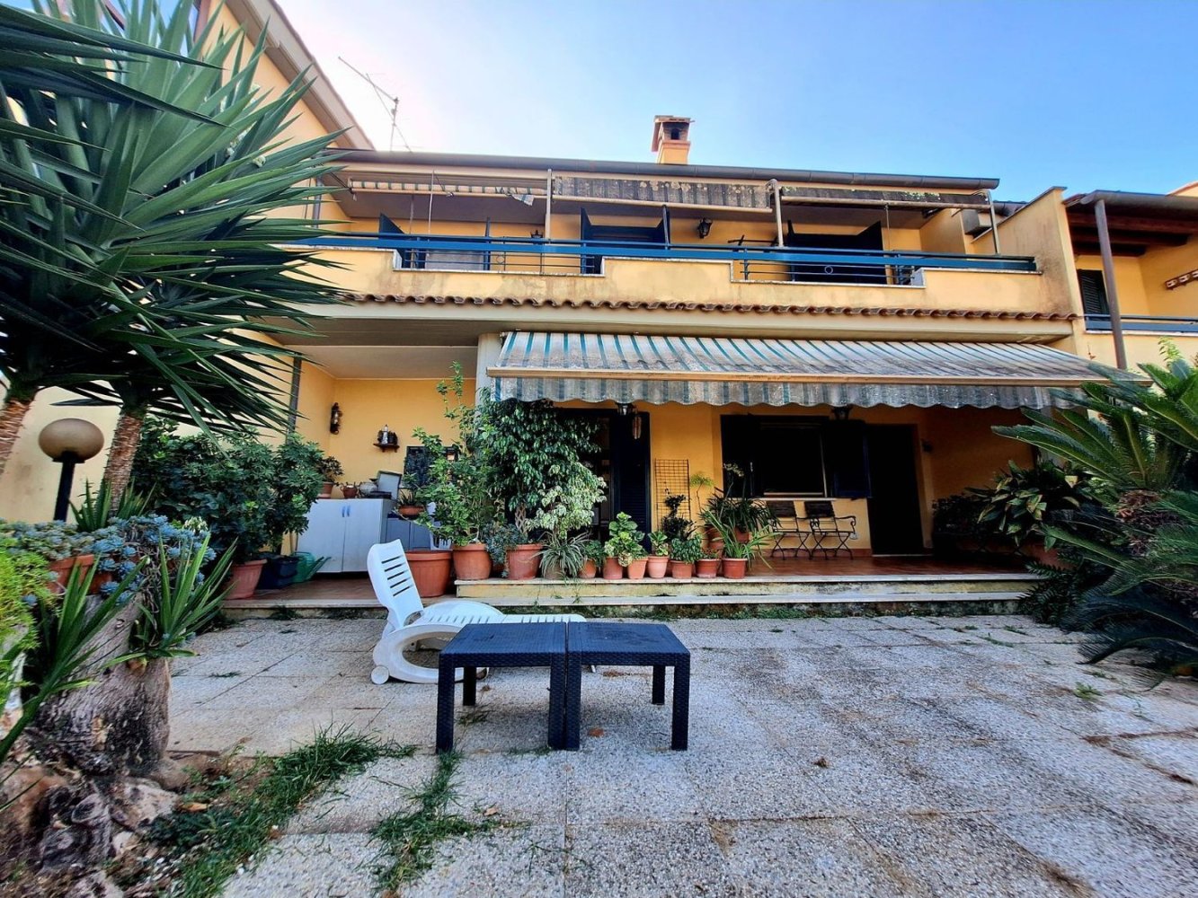 4 bedrooms House in Anzio, Italy No. 402878