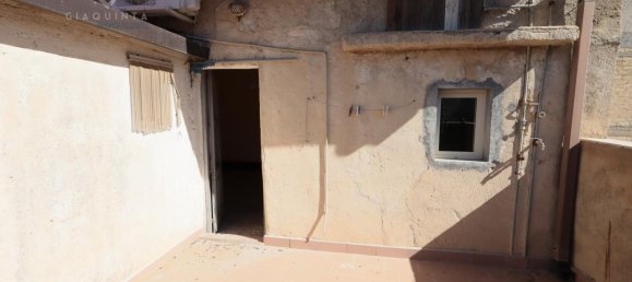 4 rooms House in Palagonia, Italy No. 232659 10