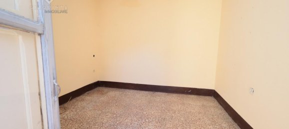 4 rooms House in Palagonia, Italy No. 232659 7