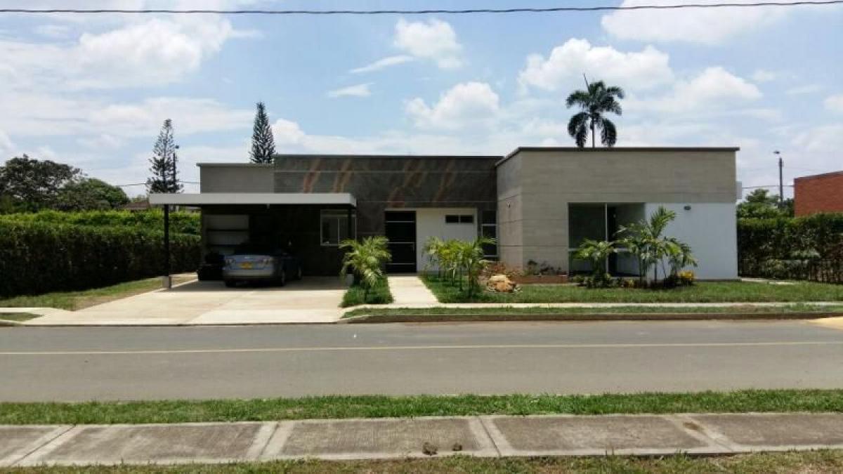 3 bedrooms House in Valle del Cauca, Colombia No. 8856