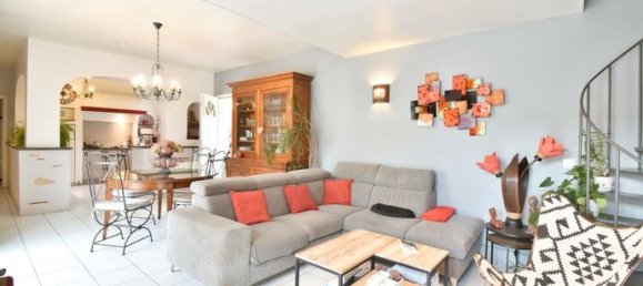 6 bedrooms Villa in Villeneuve-sur-Lot, France No. 306935 8
