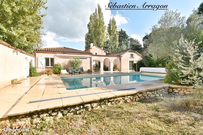 6 bedrooms Villa in Villeneuve-sur-Lot, France No. 306935