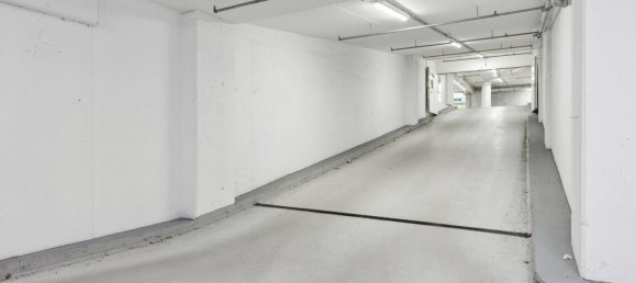 Parkplatz in Favoriten, Austria, Nr. 184039 4