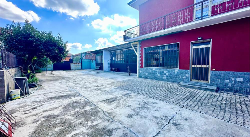 3 bedrooms House in Cameri, Italy No. 382982