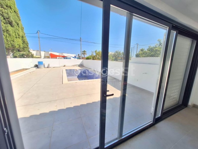 3 bedrooms House in Luz, Portugal No. 63760