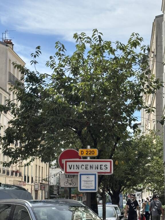 Квартира с 2 спальнями в Монтрёй, Франция № 333462