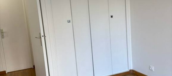 Квартира с 2 спальнями в Монтрёй, Франция № 333462 12