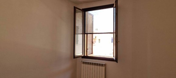 3 Schlafzimmer Haus in Campi Bisenzio, Italy, Nr. 328832 24