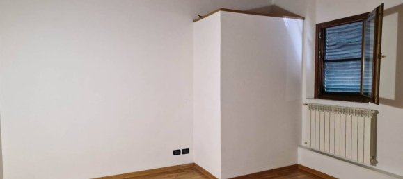 3 Schlafzimmer Haus in Campi Bisenzio, Italy, Nr. 328832 17