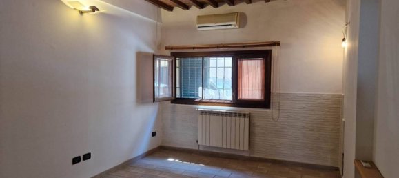 3 Schlafzimmer Haus in Campi Bisenzio, Italy, Nr. 328832 3