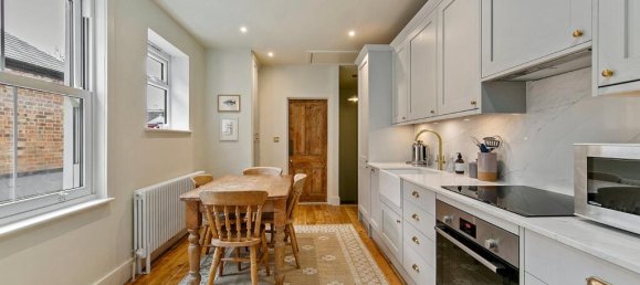 2 bedrooms House in Richmond, United Kingdom No. 9069 4