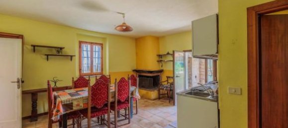 4 rooms House in Sorano, Italy No. 111947 19