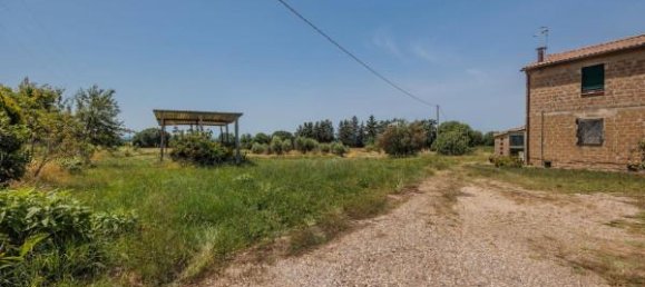 4 rooms House in Sorano, Italy No. 111947 11