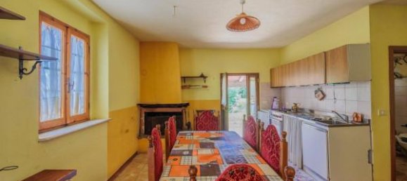 4 rooms House in Sorano, Italy No. 111947 18