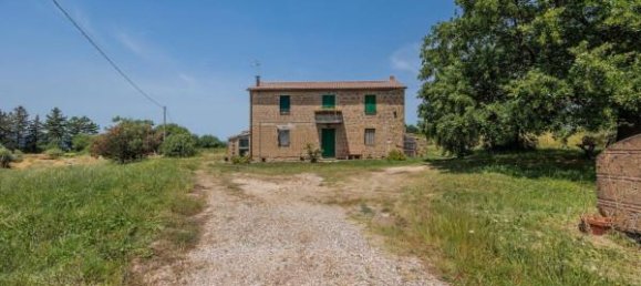 4 rooms House in Sorano, Italy No. 111947 16