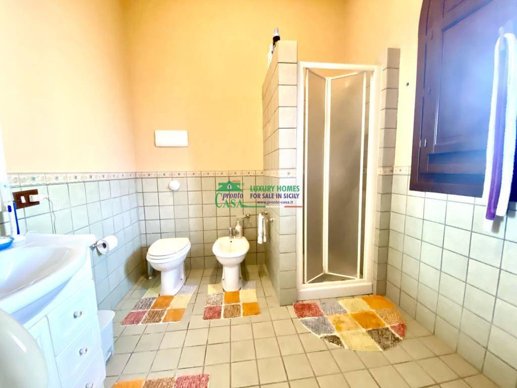 3 bedrooms Villa in Ragusa, Italy No. 172956