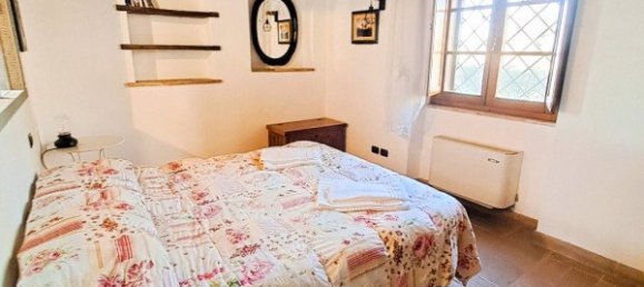 5 bedrooms House in Tuoro sul Trasimeno, Italy No. 54191 13