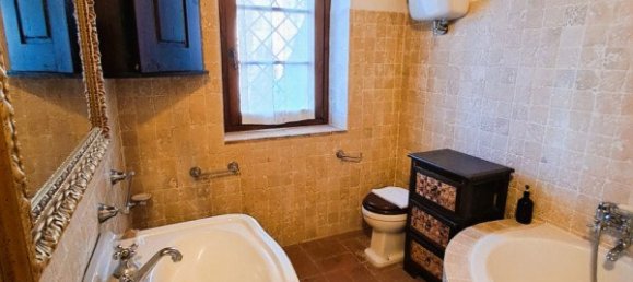 5 bedrooms House in Tuoro sul Trasimeno, Italy No. 54191 15