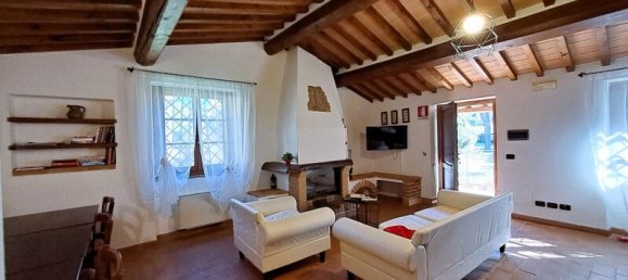 5 bedrooms House in Tuoro sul Trasimeno, Italy No. 54191 16