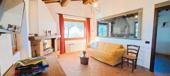 5 bedrooms House in Tuoro sul Trasimeno, Italy No. 54191 12