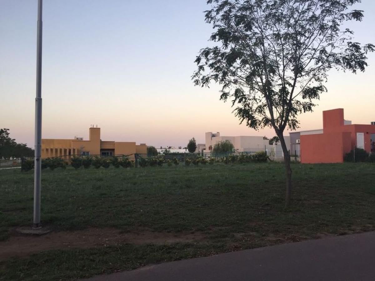  Land in Buenos Aires, Argentina No. 121341