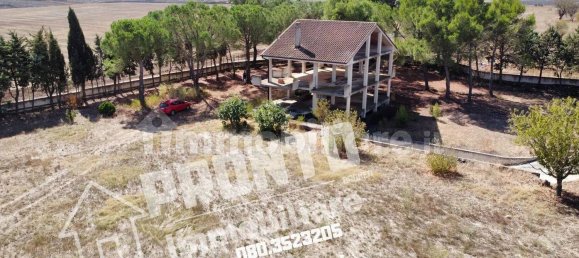 Дом с 8 спальнями в Альтамура, Италия № 84828 3