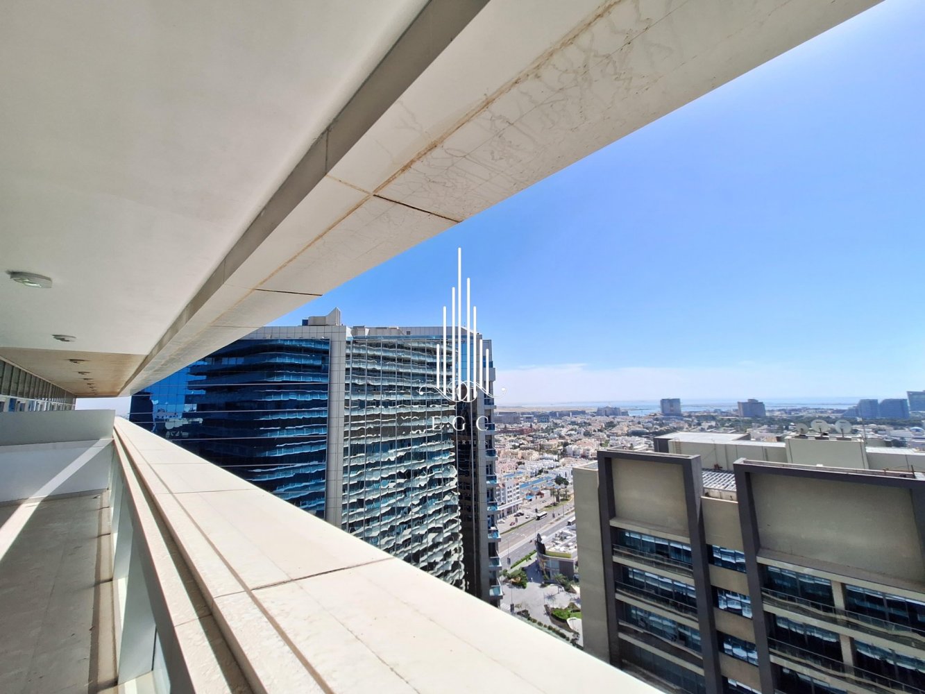 Apartamento de 2 dormitorios en Al Khalidiya, UAE No. 25290