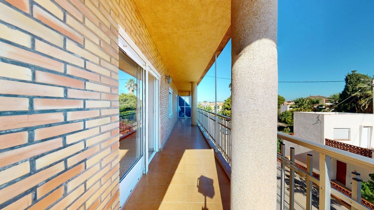 4 bedrooms Apartment in Alicante, Spain No. 260060