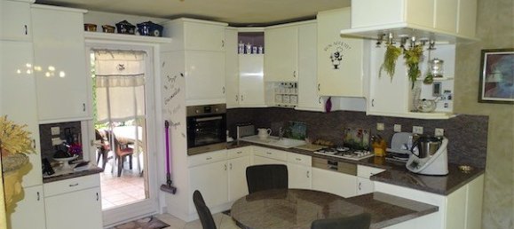 3 bedrooms House in Talange, France No. 266083 3