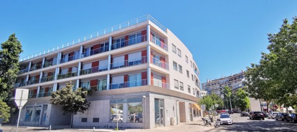 1 bedroom Apartment in Lisbon, Portugal No. 23048 3