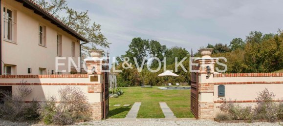 4 bedrooms House in Cherasco, Italy No. 64983 24