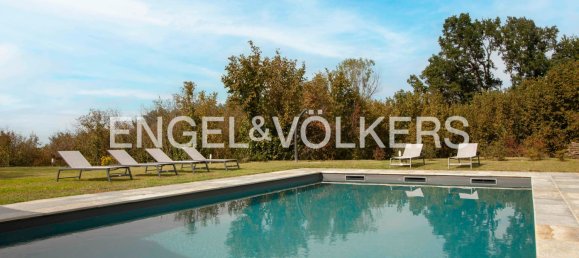 4 bedrooms House in Cherasco, Italy No. 64983 29