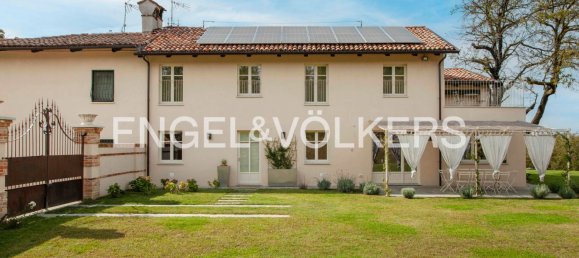 4 bedrooms House in Cherasco, Italy No. 64983 27