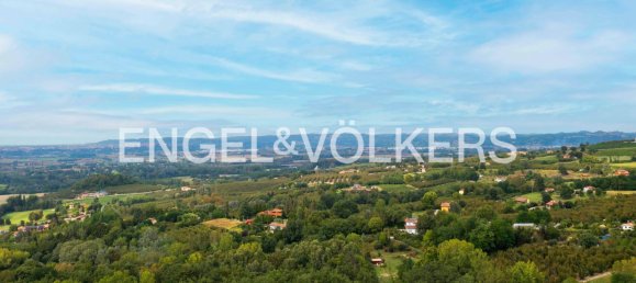 4 bedrooms House in Cherasco, Italy No. 64983 6