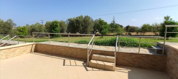 360m² Commercial property in Polygyros, Greece No. 4132 14