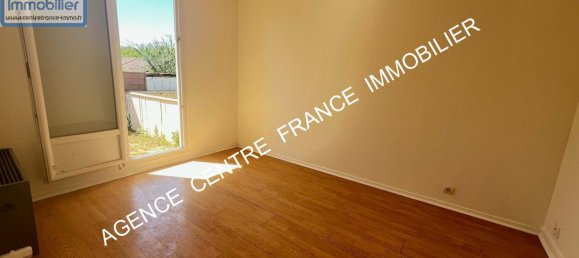 3 bedrooms House in Bourges, France No. 217496 9