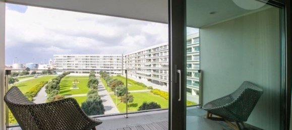 Apartamento de 3 dormitorios en Matosinhos, Portugal No. 136392 2