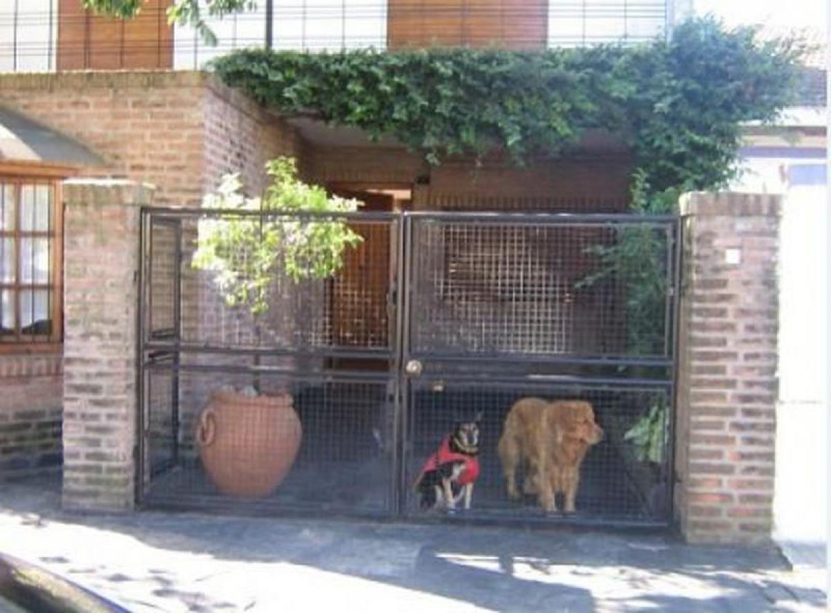 2 bedrooms House in Ituzaingo, Argentina No. 93086