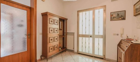 Casa de 8 divisões em Spinea, Italy N.º 36057 3