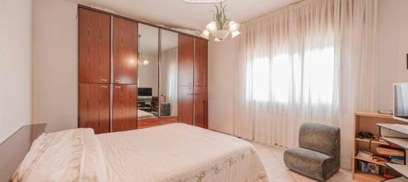 Casa de 8 divisões em Spinea, Italy N.º 36057 14