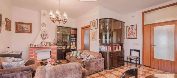 Casa de 8 divisões em Spinea, Italy N.º 36057 5