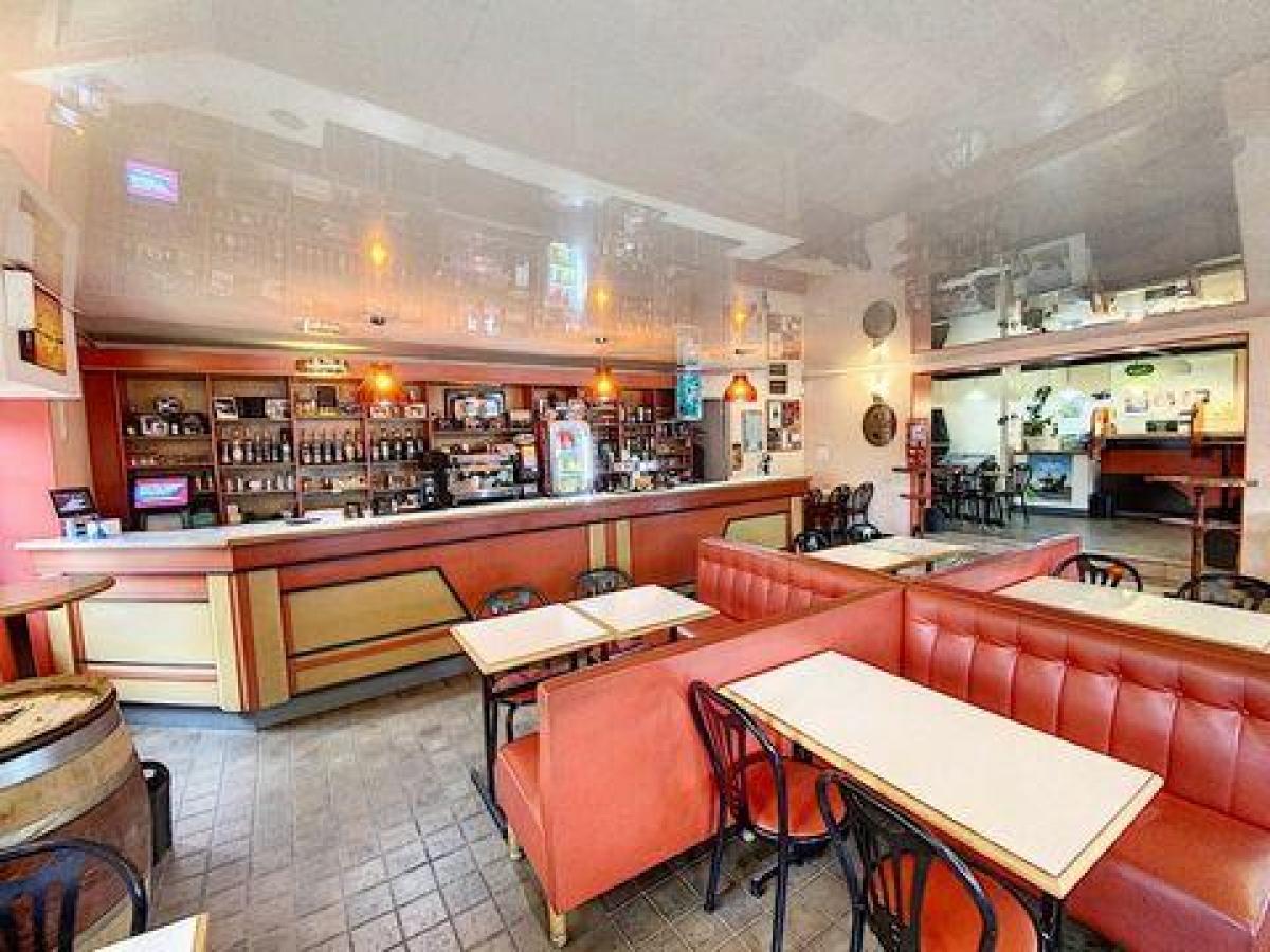 Oficina en Le Creusot, France 250 m² No. 18611