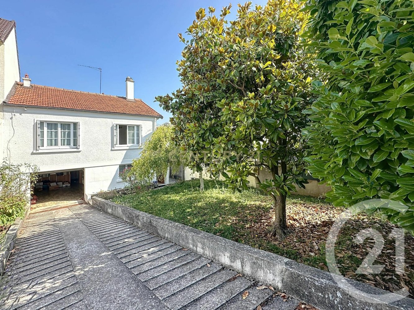 2 Schlafzimmer Haus in Noisy-le-Grand, France, Nr. 345857