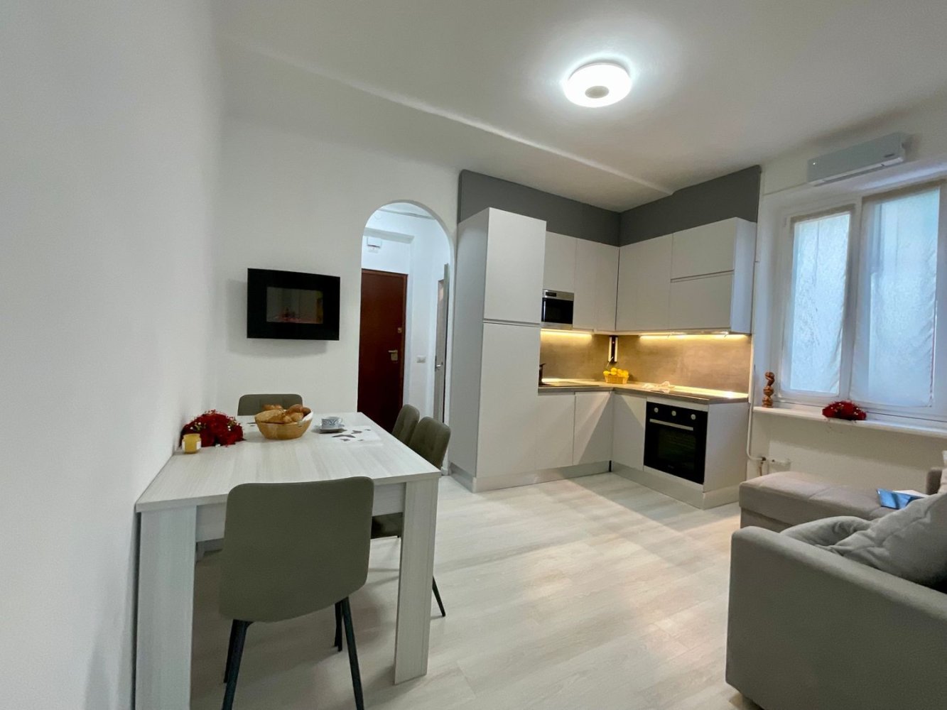 2 bedrooms Apartment in Varese, Italy No. 315047