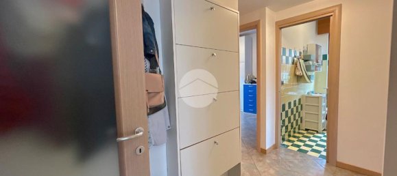 Apartamento de 3 dormitorios en Castel d'Azzano, Italy No. 377661 15