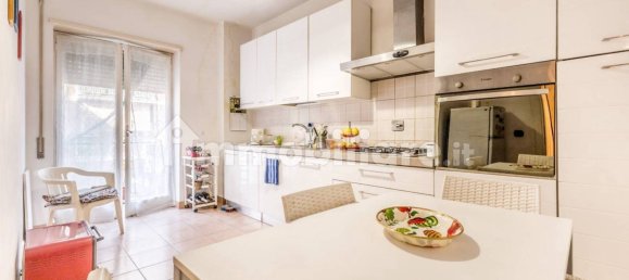 3 bedrooms Apartment in Rome, Italy No. 318315 17