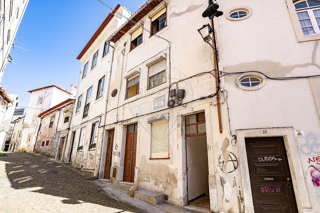 10 bedrooms Building in Coimbra, Portugal No. 352171